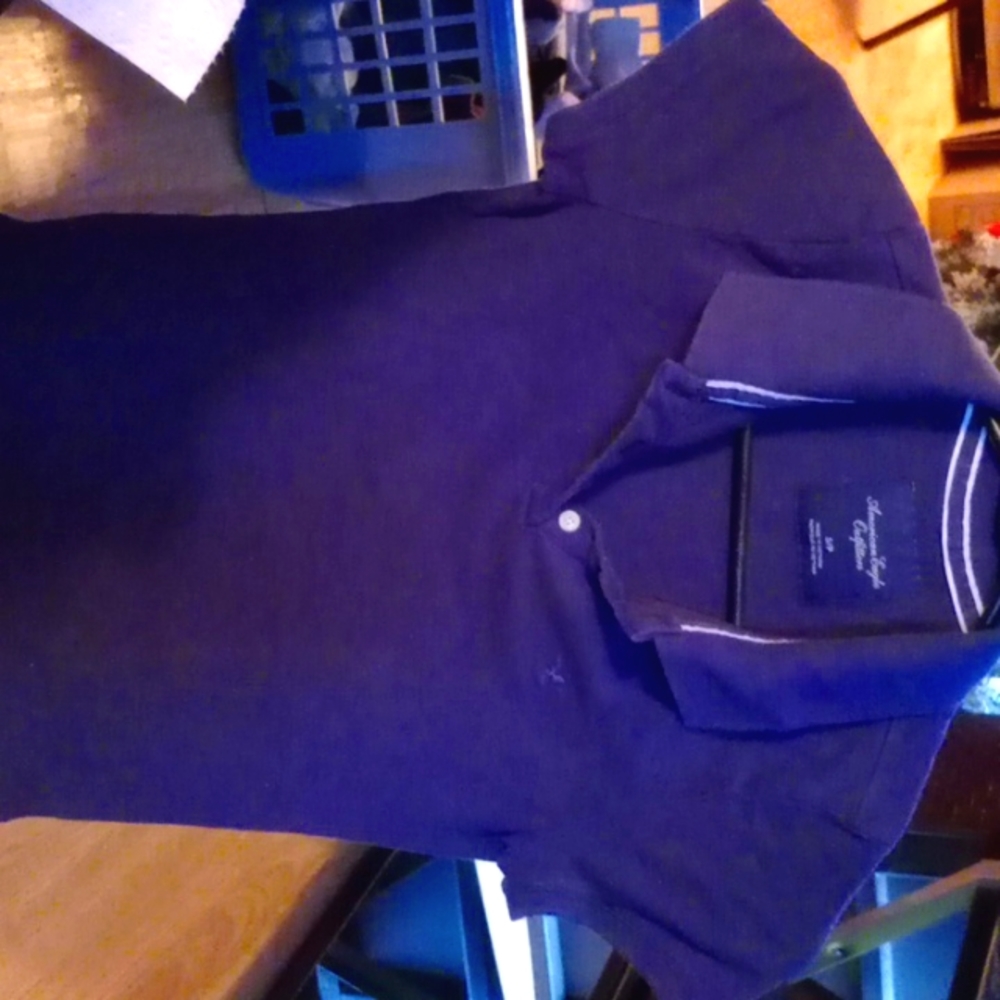 American Eagle shirt